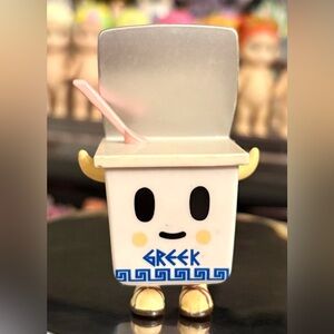 Tokidoki Zeus Moofia Series 2 Collectible Art Figure